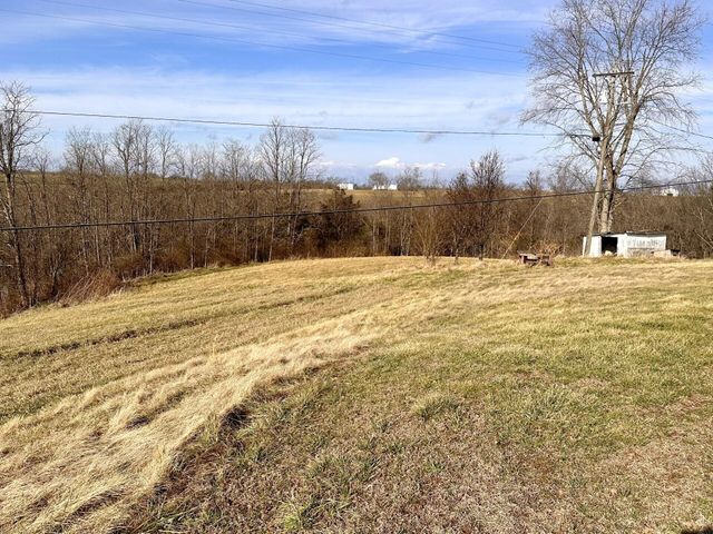 768 Neave Milford Road, Falmouth, KY 41040