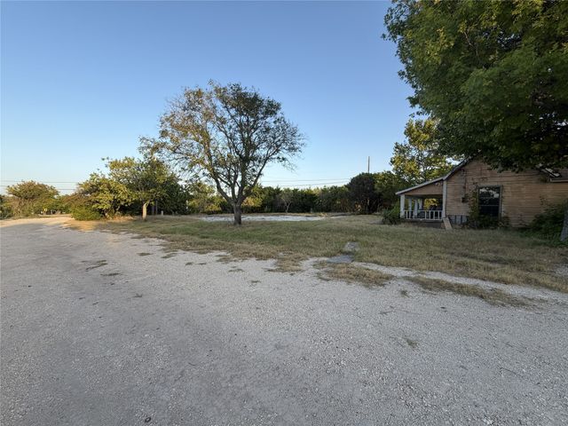 2505 W FM 875, Midlothian, TX 76065