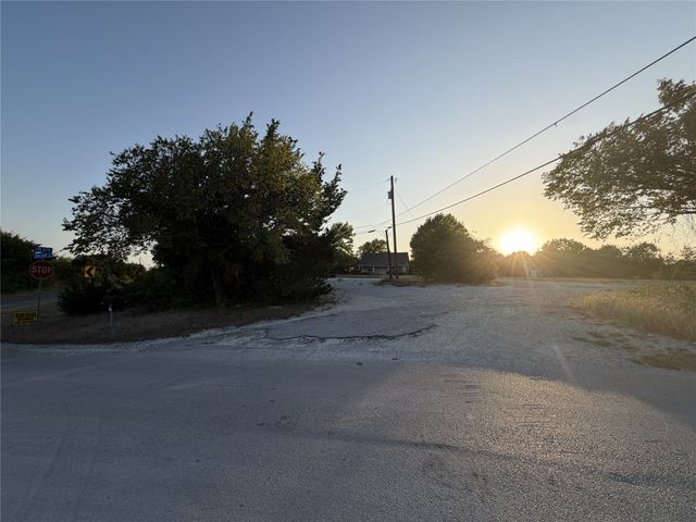 2505 W FM 875, Midlothian, TX 76065