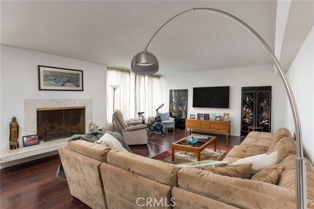 615 E Olive A, Burbank, CA 91501