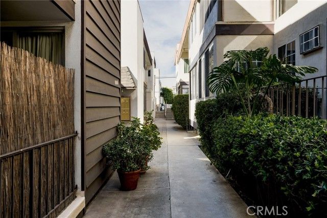 615 E Olive A, Burbank, CA 91501