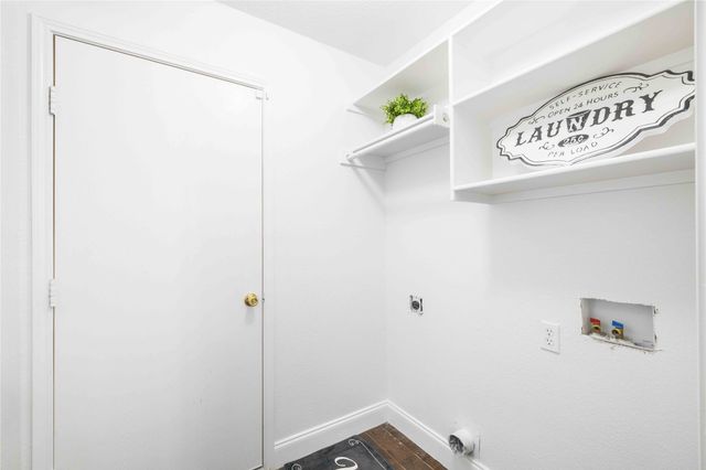 11157 Boulder Ridge Drive, Fort Worth, TX 76140