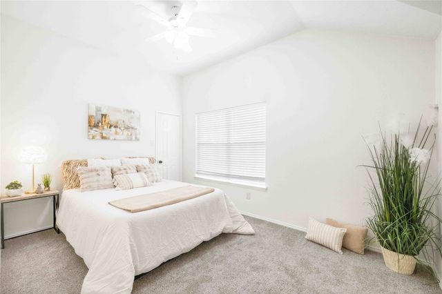 11157 Boulder Ridge Drive, Fort Worth, TX 76140