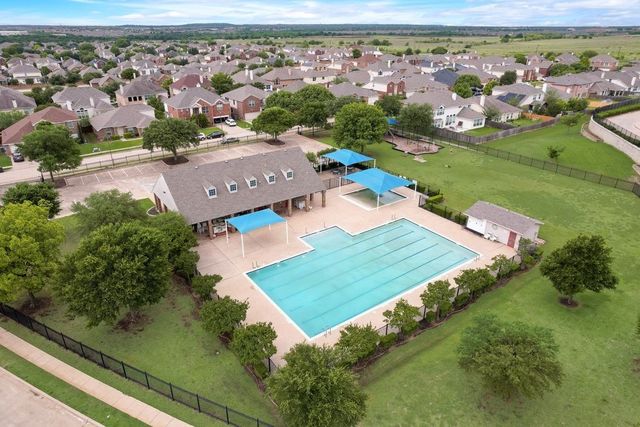 11157 Boulder Ridge Drive, Fort Worth, TX 76140