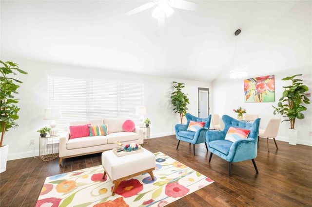 11157 Boulder Ridge Drive, Fort Worth, TX 76140