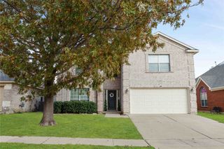 11157 Boulder Ridge Drive, Fort Worth, TX 76140