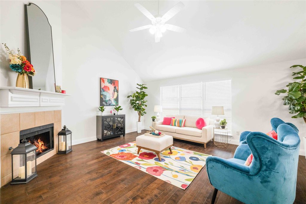 11157 Boulder Ridge Drive, Fort Worth, TX 76140