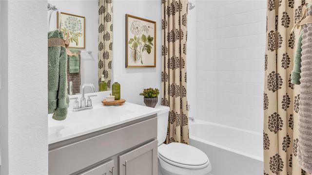 402 Mustang Lake CIR, Buda, TX 78610