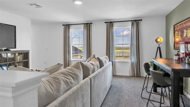 402 Mustang Lake CIR, Buda, TX 78610