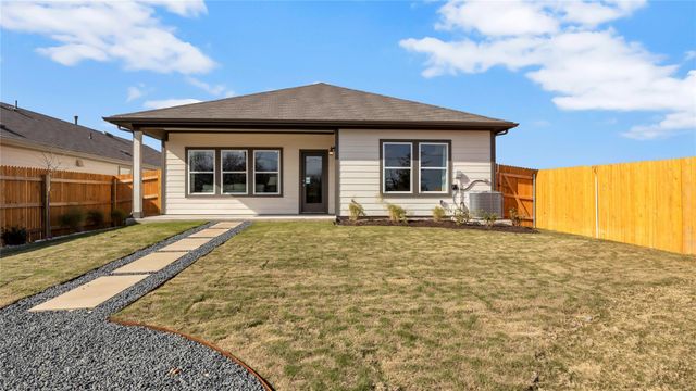 402 Mustang Lake CIR, Buda, TX 78610