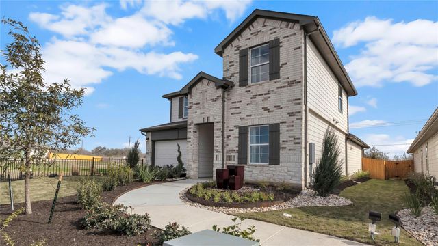 402 Mustang Lake CIR, Buda, TX 78610