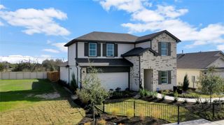 402 Mustang Lake CIR, Buda, TX 78610