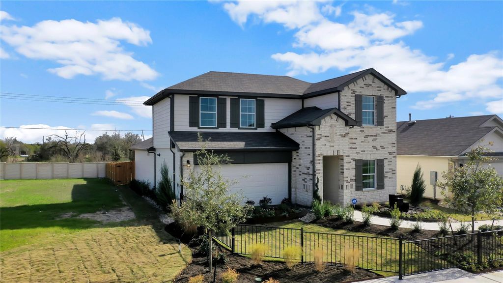 402 Mustang Lake CIR, Buda, TX 78610