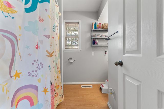 180 Contemporary Drive, Mountain Home, AR 72653