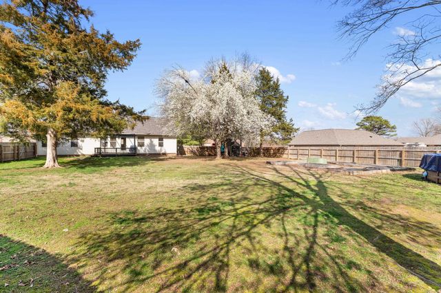 180 Contemporary Drive, Mountain Home, AR 72653