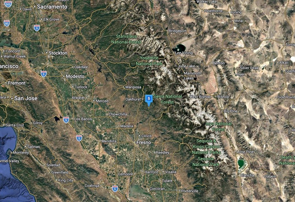 Image 5 of property listing at 55200 Rd 200, North Fork, CA 93643