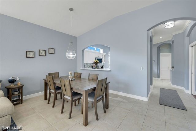 8616 Ibis Cove CIR, Naples, FL 34119