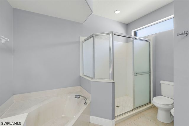 8616 Ibis Cove CIR, Naples, FL 34119