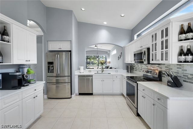 8616 Ibis Cove CIR, Naples, FL 34119