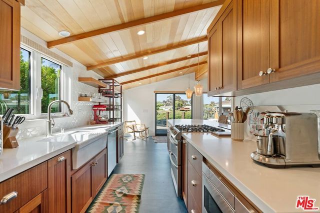 249 Paradise Cove Road, Malibu, CA 90265