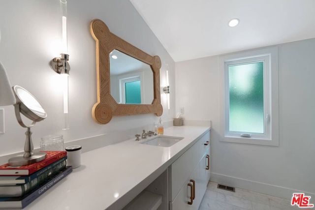 249 Paradise Cove Road, Malibu, CA 90265