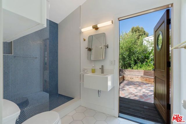 249 Paradise Cove Road, Malibu, CA 90265
