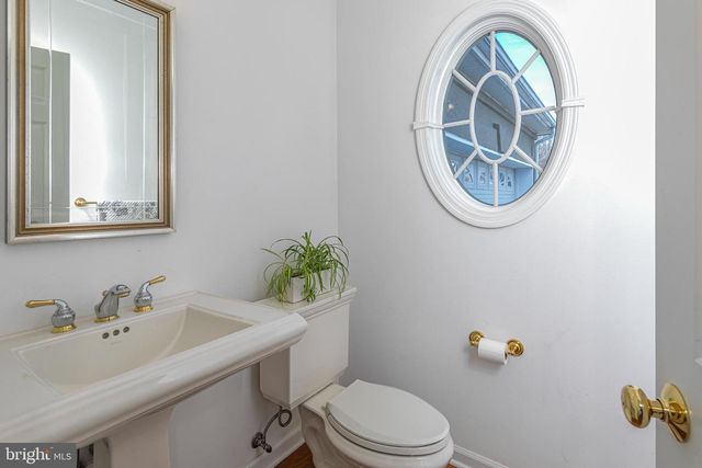 15 BETHPAGE DR, Skillman, NJ 08558