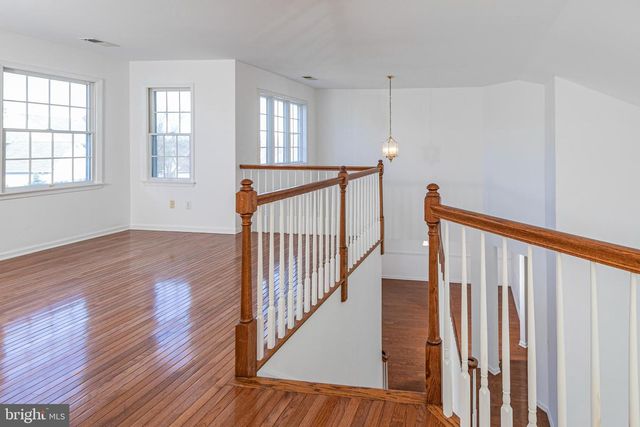 15 BETHPAGE DR, Skillman, NJ 08558