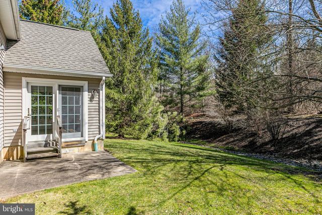 15 BETHPAGE DR, Skillman, NJ 08558