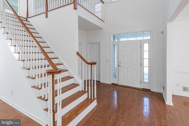 15 BETHPAGE DR, Skillman, NJ 08558