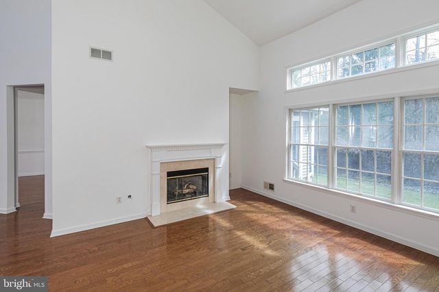 15 BETHPAGE DR, Skillman, NJ 08558