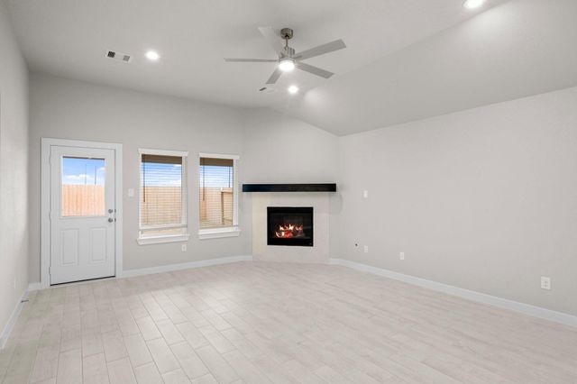 1739 Pecan Woods Lane, Conroe, TX 77301