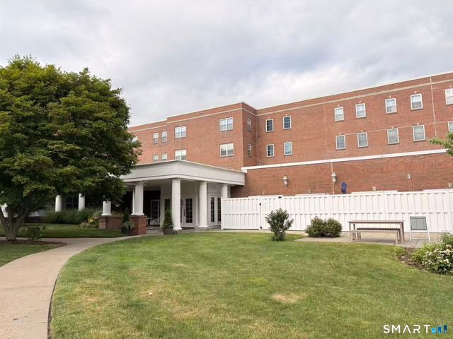 59 Courtland Avenue 2T, Stamford, CT 06902
