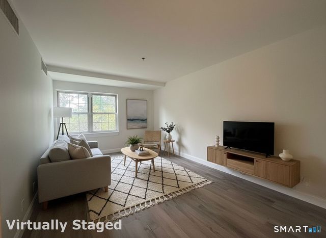 59 Courtland Avenue 2T, Stamford, CT 06902