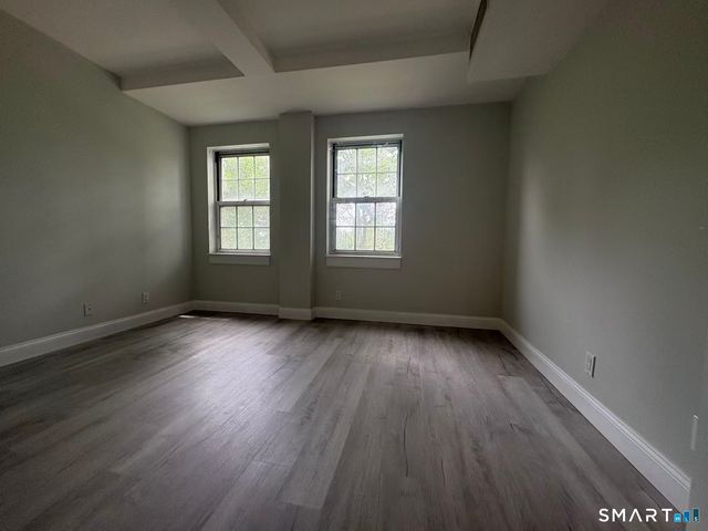59 Courtland Avenue 2T, Stamford, CT 06902