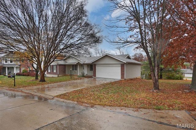 768 Cedar Glen Drive, Weldon Spring, MO 63304