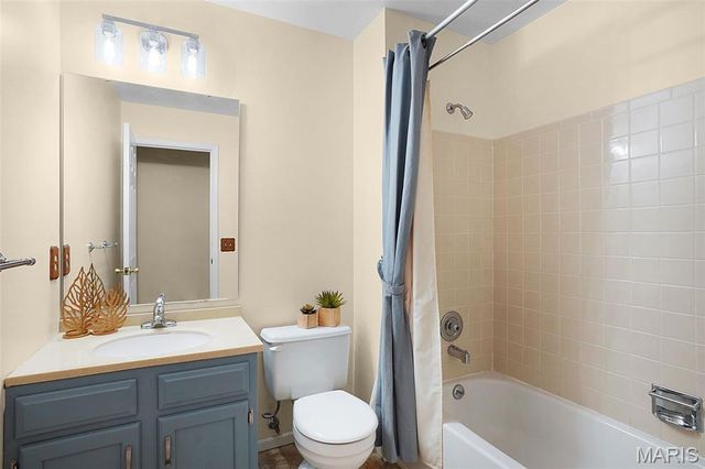 768 Cedar Glen Drive, Weldon Spring, MO 63304