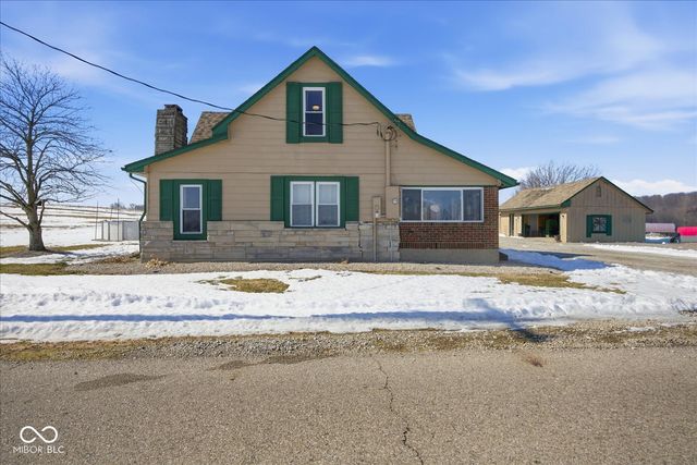 8527 S 500 W, Edinburgh, IN 46124
