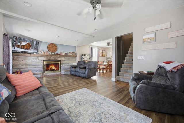 8527 S 500 W, Edinburgh, IN 46124