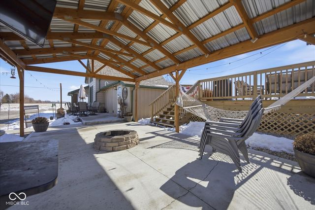 8527 S 500 W, Edinburgh, IN 46124