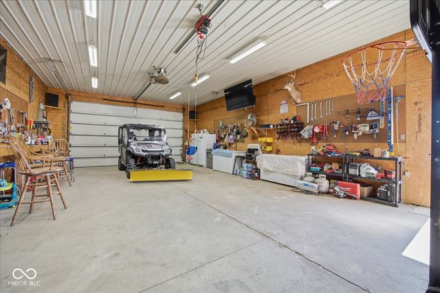 8527 S 500 W, Edinburgh, IN 46124