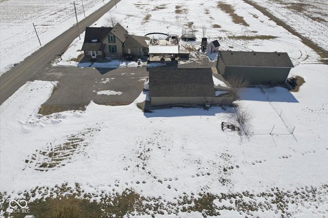 8527 S 500 W, Edinburgh, IN 46124