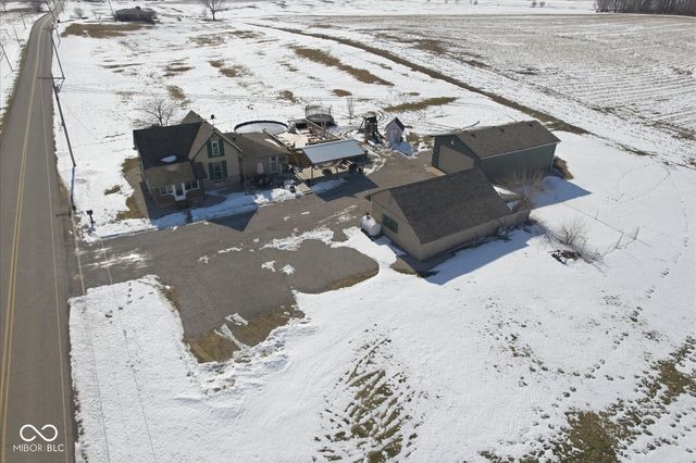 8527 S 500 W, Edinburgh, IN 46124