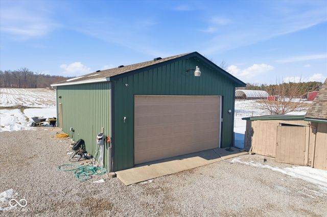 8527 S 500 W, Edinburgh, IN 46124