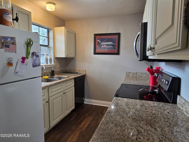 100 Winchester Drive 604, Lafayette, LA 70506