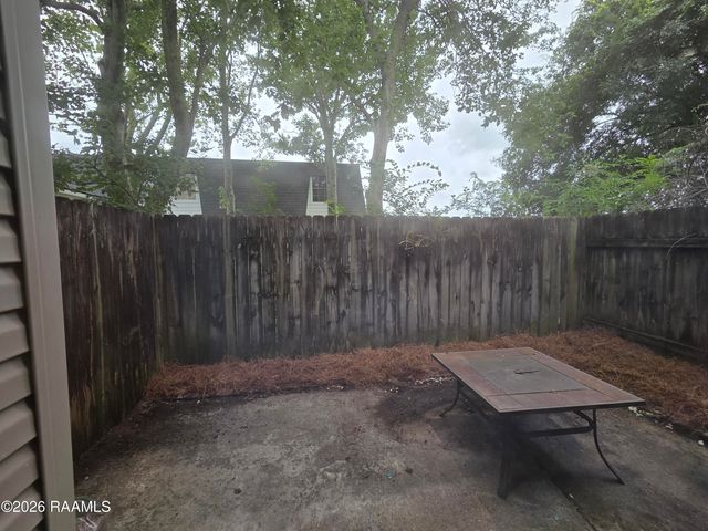 100 Winchester Drive 604, Lafayette, LA 70506