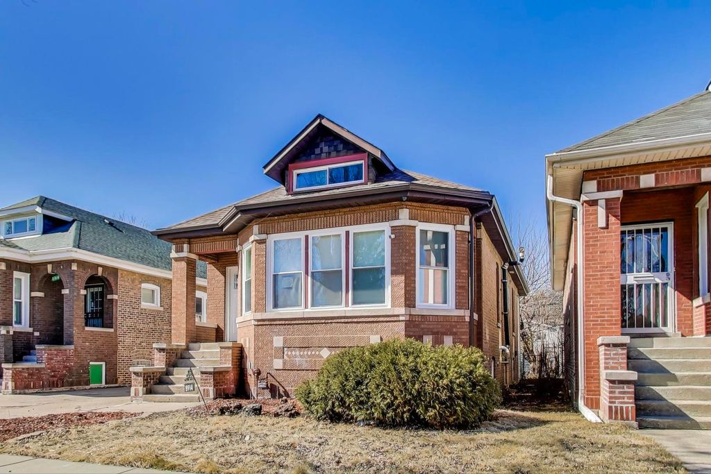 8914 S Throop Street, Chicago, IL 60620
