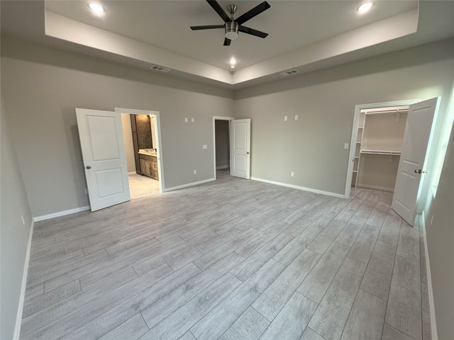 1007 legend Avenue, Bonham, TX 75418