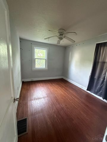 2438 Duck Creek Road, Cincinnati, OH 45212