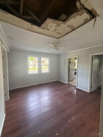 2438 Duck Creek Road, Cincinnati, OH 45212